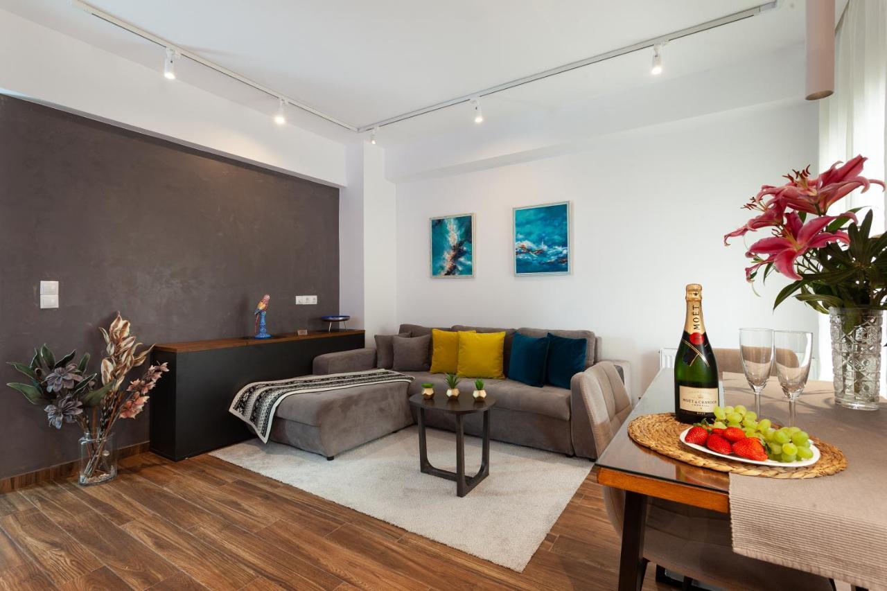 Seaside Apartment By Flisvos Marina アテネ エクステリア 写真